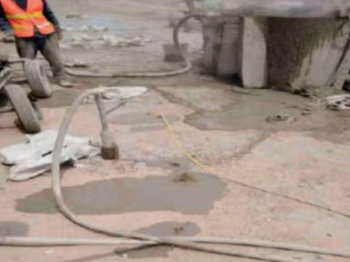 白云水泥混凝土路面板底注浆技术 路面脱空注浆整治方案